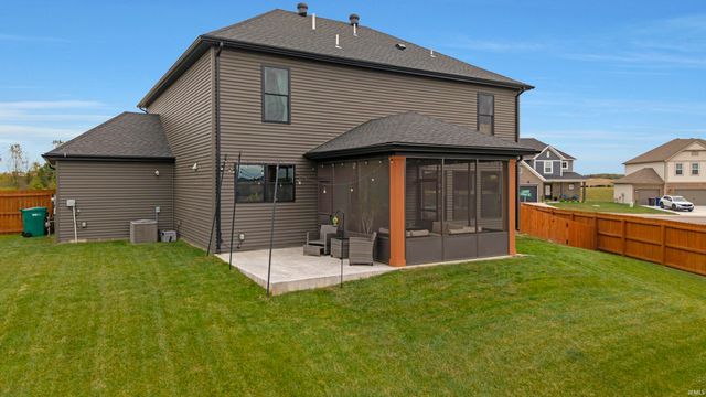 5082 Jackson Drive, Newburgh, IN 47630