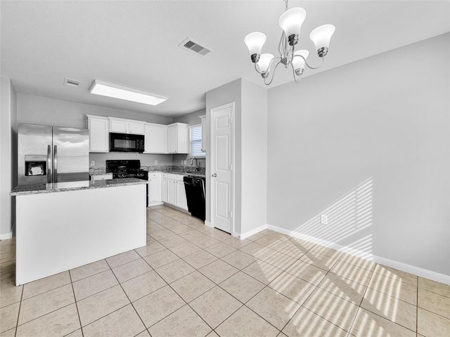 930 Paradise Road, Baytown, TX 77521