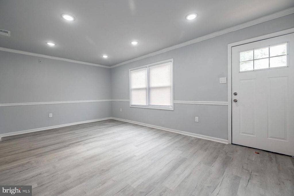 319 MAGNOLIA AVE, Somerdale, NJ 08083