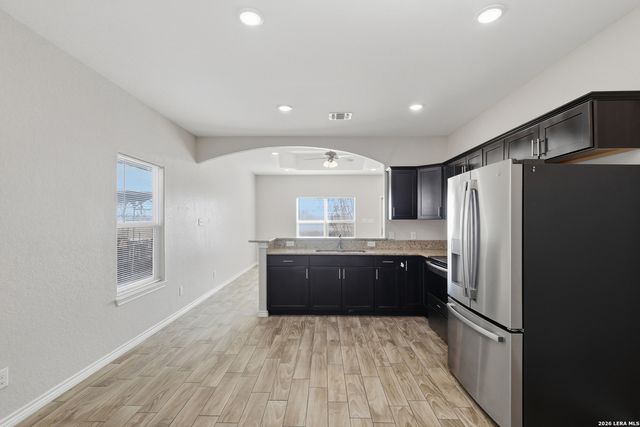 2943 Ruiz, San Antonio, TX 78228