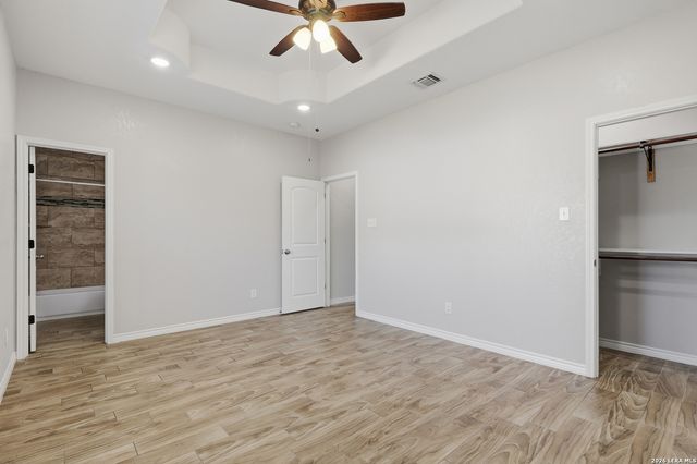 2943 Ruiz, San Antonio, TX 78228
