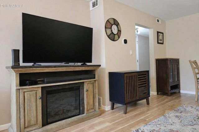 850 E Ellsworth LANE, Bayside, WI 53217