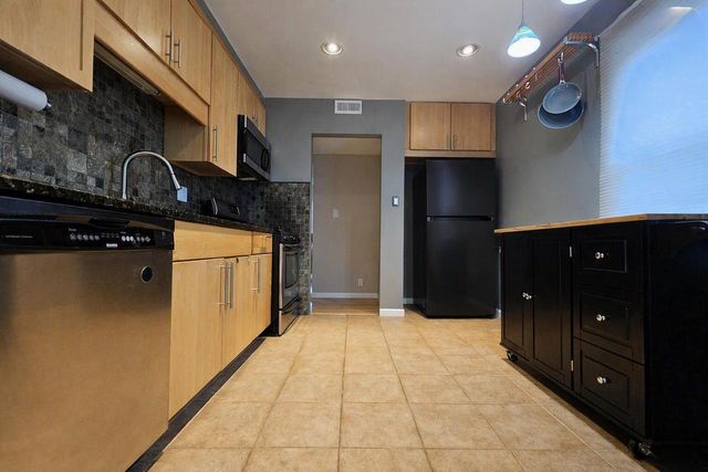 850 E Ellsworth LANE, Bayside, WI 53217