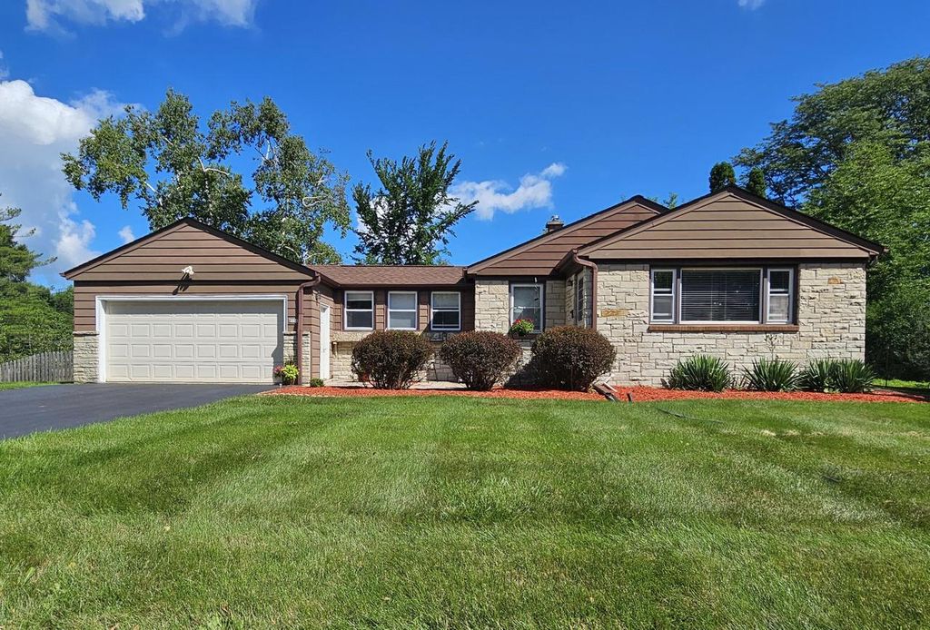 850 E Ellsworth LANE, Bayside, WI 53217