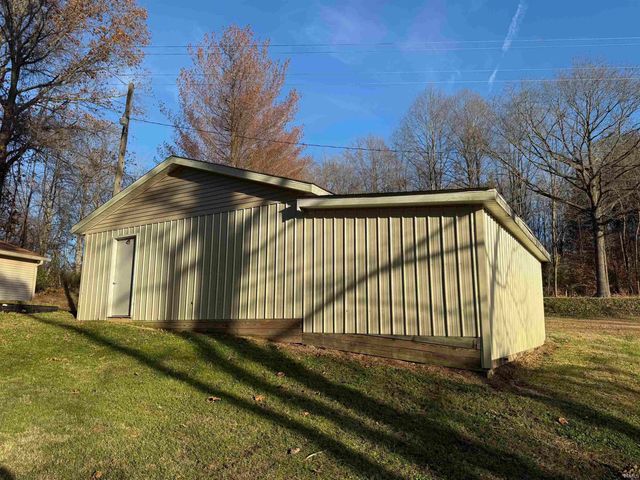 12747 High Gap Road, Shoals, IN 47581