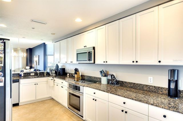 611 RIVIERA DUNES WAY 308, Palmetto, FL 34221