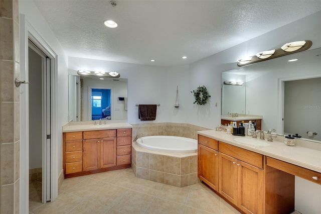 611 RIVIERA DUNES WAY 308, Palmetto, FL 34221