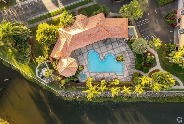 611 RIVIERA DUNES WAY 308, Palmetto, FL 34221