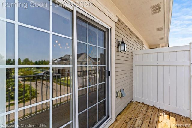 4200 Addington Drive, Commerce Charter Township, MI 48390