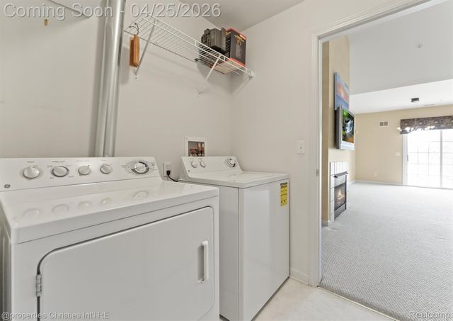 4200 Addington Drive, Commerce Charter Township, MI 48390