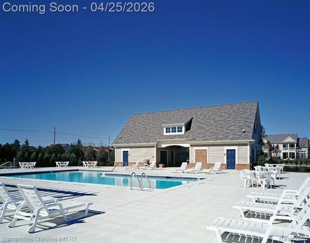 4200 Addington Drive, Commerce Charter Township, MI 48390