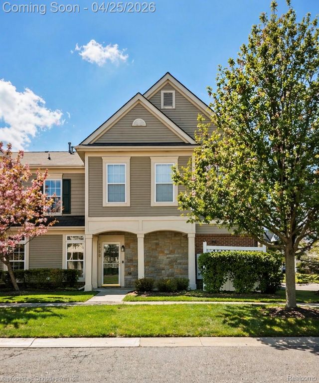 4200 Addington Drive, Commerce Charter Township, MI 48390