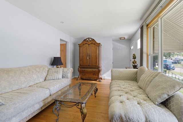 4540 S Lavergne Avenue, Chicago, IL 60638