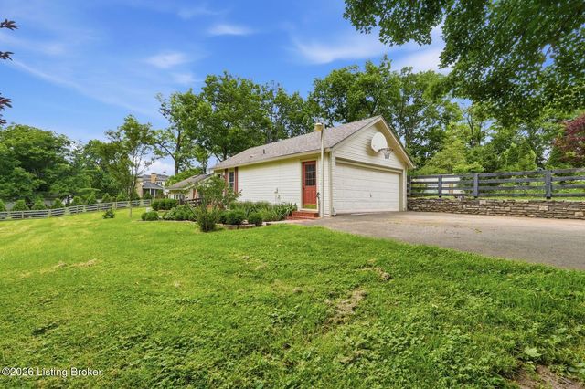 11705 Owl Creek Ln, Anchorage, KY 40223
