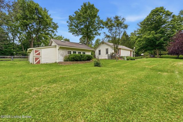 11705 Owl Creek Ln, Anchorage, KY 40223