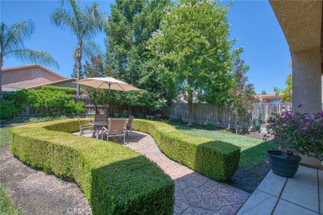 8405 N Paula, Fresno, CA 93720