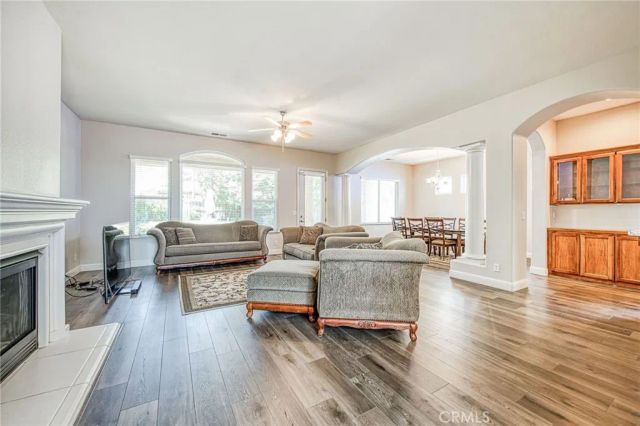 8405 N Paula, Fresno, CA 93720