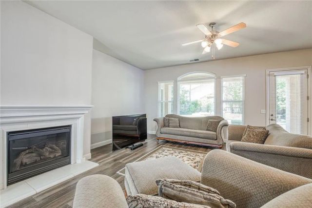 8405 N Paula, Fresno, CA 93720