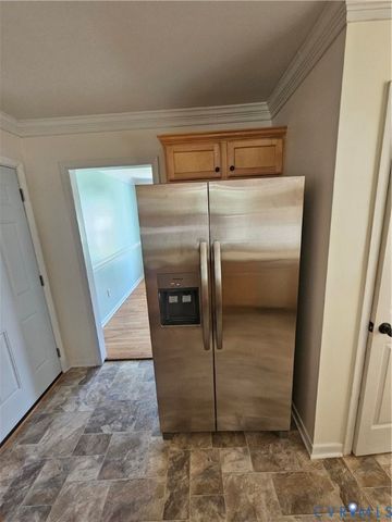 9225 Upshur Dr, Chesterfield, VA 23236