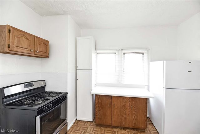 14104 Aspinwall Avenue, Cleveland, OH 44110