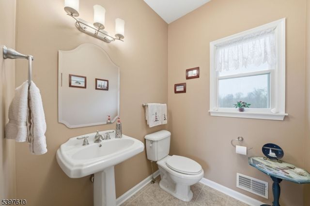 3 Hoagland Rd, Blairstown Twp., NJ 07825