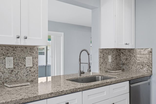 1620 NW 87th Terrace, Plantation, FL 33322