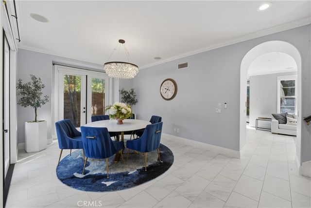 42 Arcade, Irvine, CA 92603