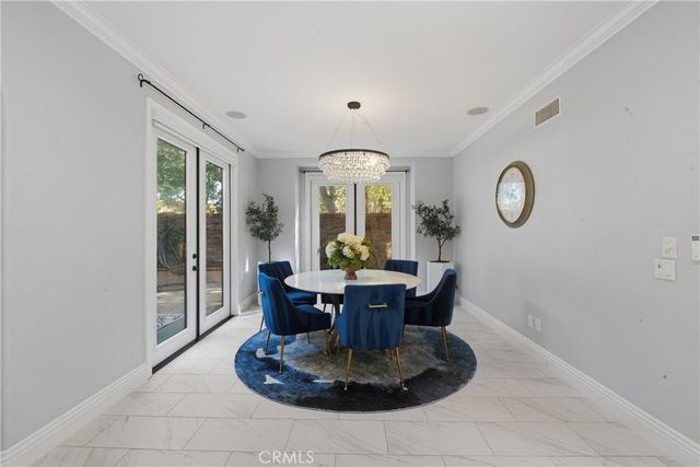 42 Arcade, Irvine, CA 92603