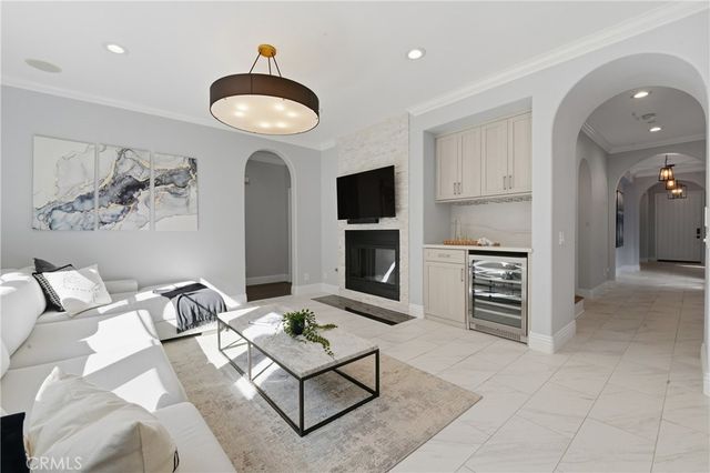 42 Arcade, Irvine, CA 92603