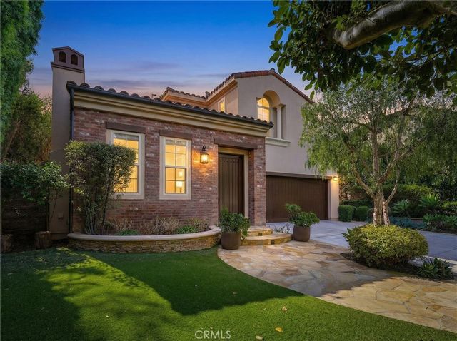 42 Arcade, Irvine, CA 92603