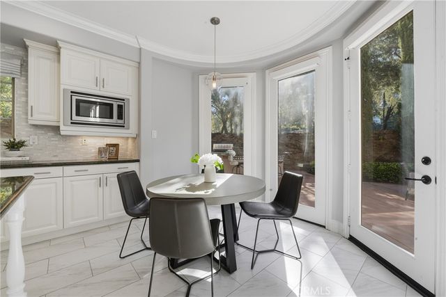 42 Arcade, Irvine, CA 92603