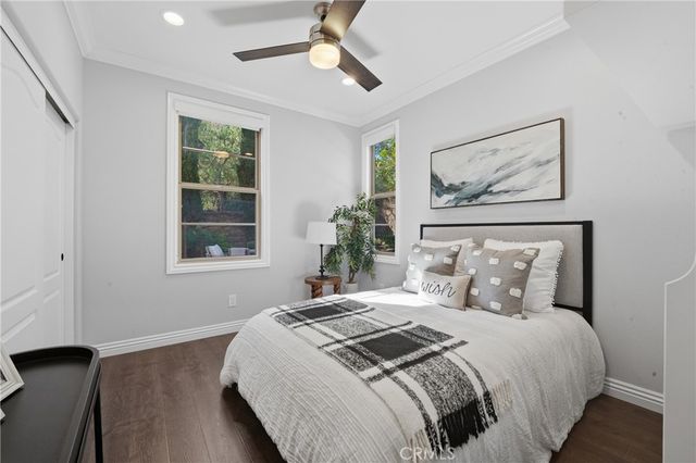 42 Arcade, Irvine, CA 92603