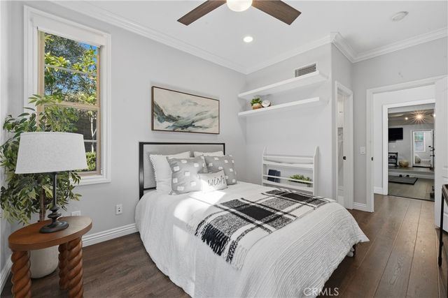 42 Arcade, Irvine, CA 92603