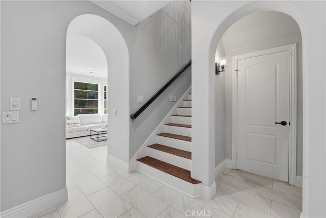 42 Arcade, Irvine, CA 92603