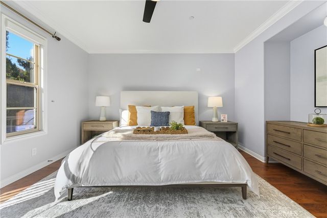 42 Arcade, Irvine, CA 92603