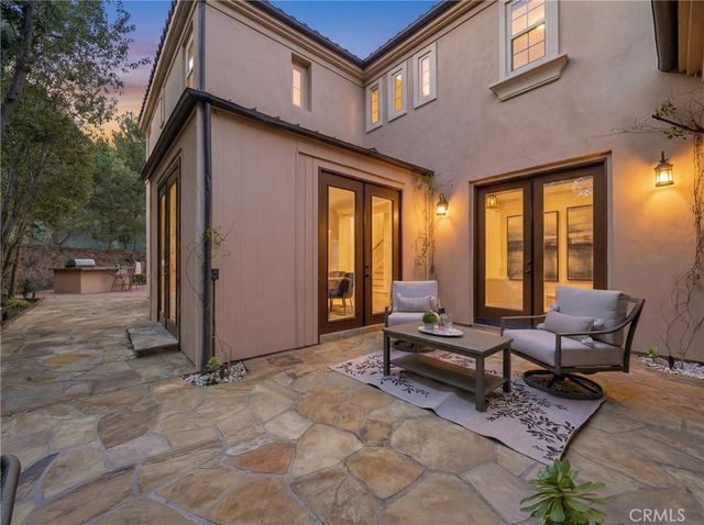 42 Arcade, Irvine, CA 92603