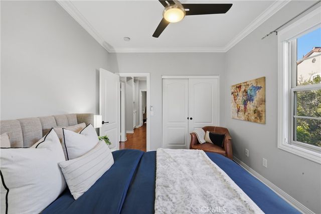 42 Arcade, Irvine, CA 92603