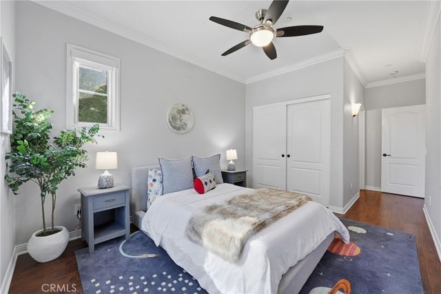 42 Arcade, Irvine, CA 92603