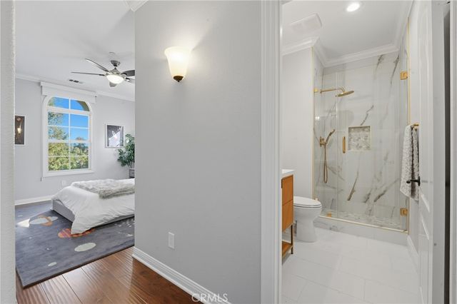 42 Arcade, Irvine, CA 92603