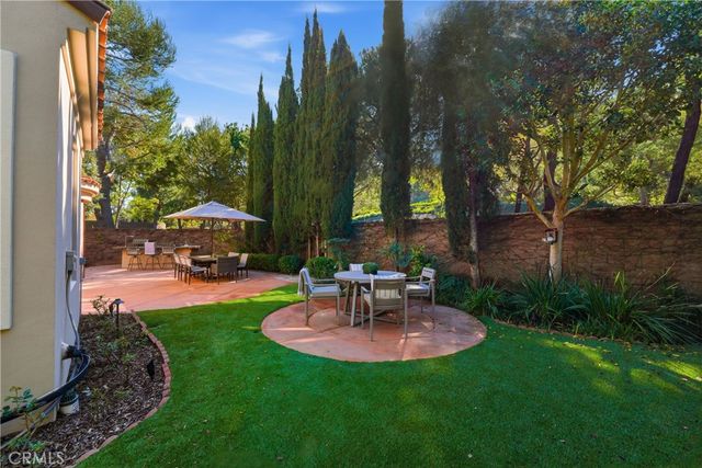 42 Arcade, Irvine, CA 92603