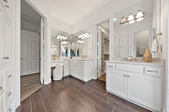 1209 Dame Susan Lane, Lewisville, TX 75056