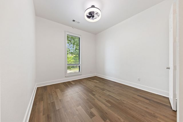 1209 Dame Susan Lane, Lewisville, TX 75056