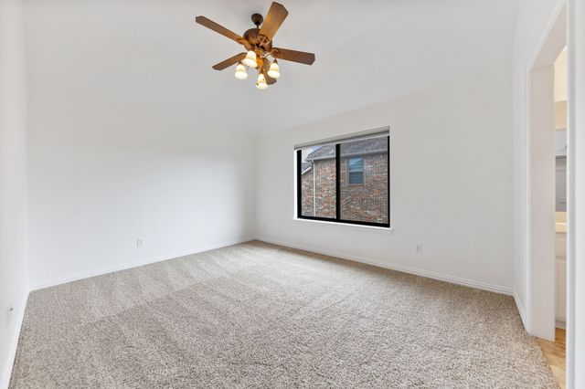 1209 Dame Susan Lane, Lewisville, TX 75056