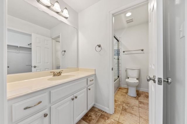 1209 Dame Susan Lane, Lewisville, TX 75056