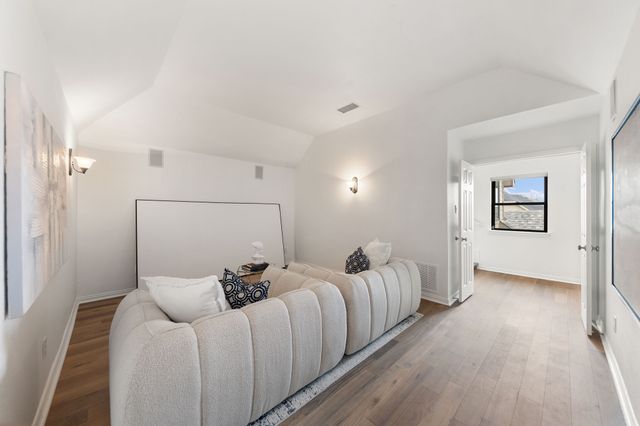 1209 Dame Susan Lane, Lewisville, TX 75056