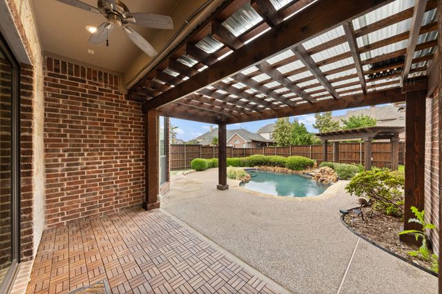 1209 Dame Susan Lane, Lewisville, TX 75056