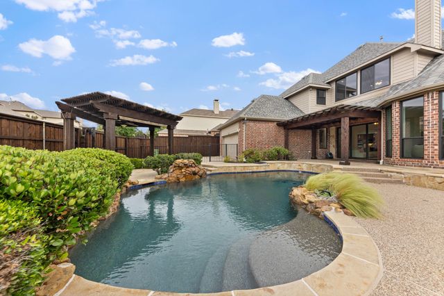 1209 Dame Susan Lane, Lewisville, TX 75056