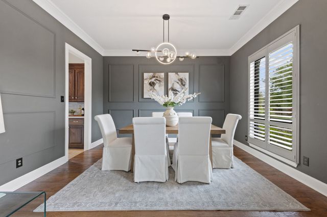 1209 Dame Susan Lane, Lewisville, TX 75056