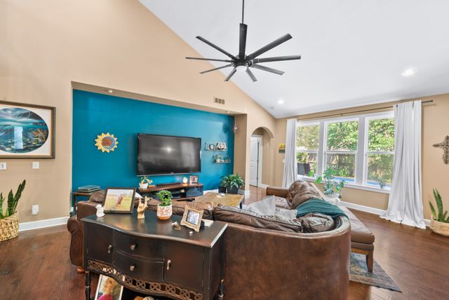 2343 Dewey Dr, Spring Hill, TN 37174