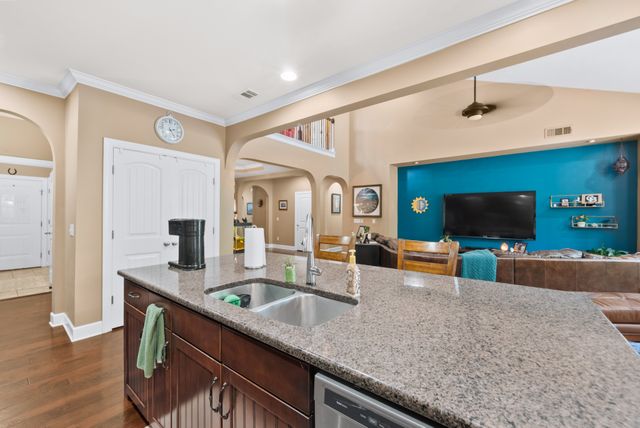 2343 Dewey Dr, Spring Hill, TN 37174